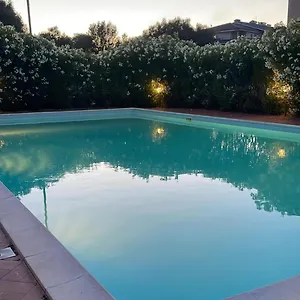 Airport-port-commercial Center-veranda&garden-60mq-per 4 Persone E 2 Bimbi Piccoli-giallo-possibile Upgrade Gratis Appartamento
